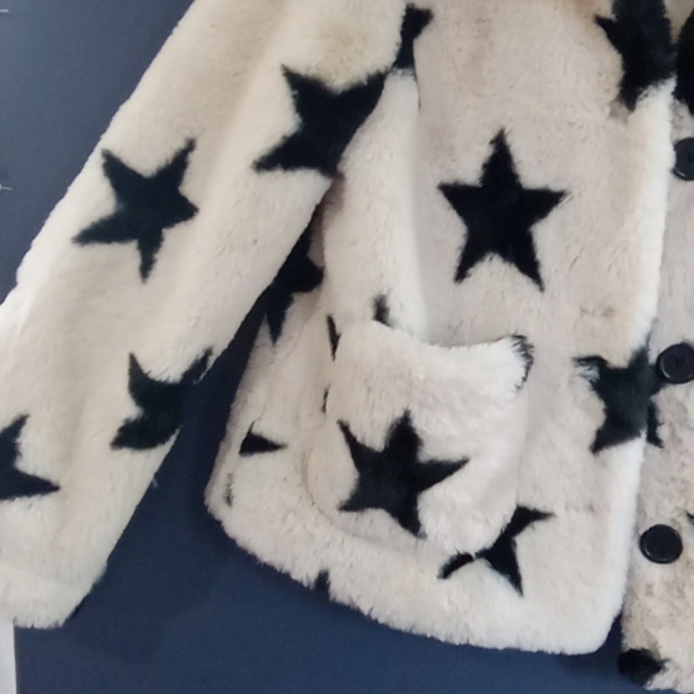 - Euc Pop Sugar fluffy cropped cream color black stars coat XS - Picture 6 of 9